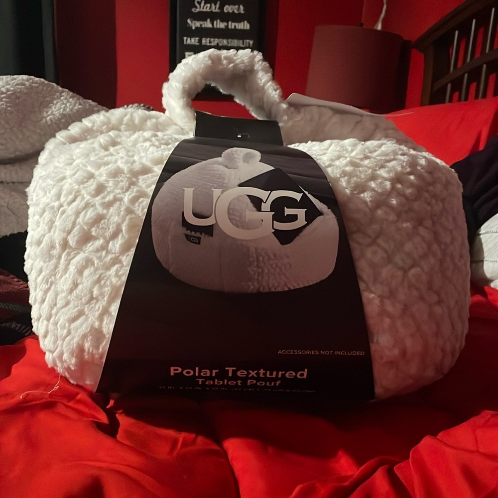 Ugg Pouf -CLEARANCE